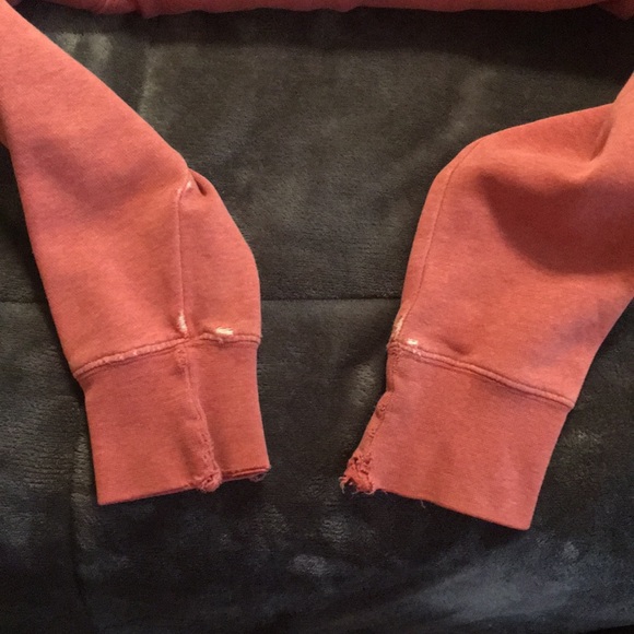 Volcom zip-up - Picture 2 of 3